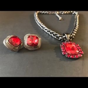 Necklace set